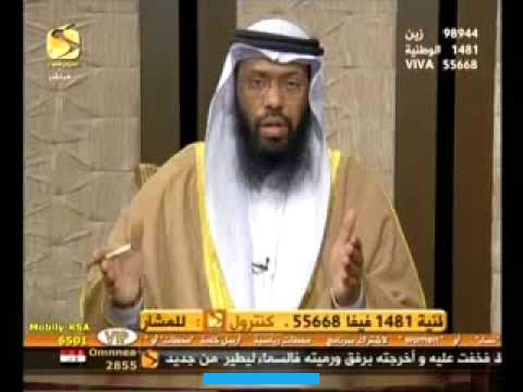 قبل أن يؤذي سمعة عائلته وأهله المقربين.تفسير حلم القمل في الحلم لابن سيرينقال العالم ابن سيرين أن وجوده في شعر الرائي. دليل على أن الله (عز وجل) يرزقه بالأموال والأولاد. إذا كان يعاني فقرًا أو قلةً في الولد.إذا كان الرائي يشعر بألمٍ ما في رأسه وقد نال منه كثيرًا خلال الفترة الماضية.