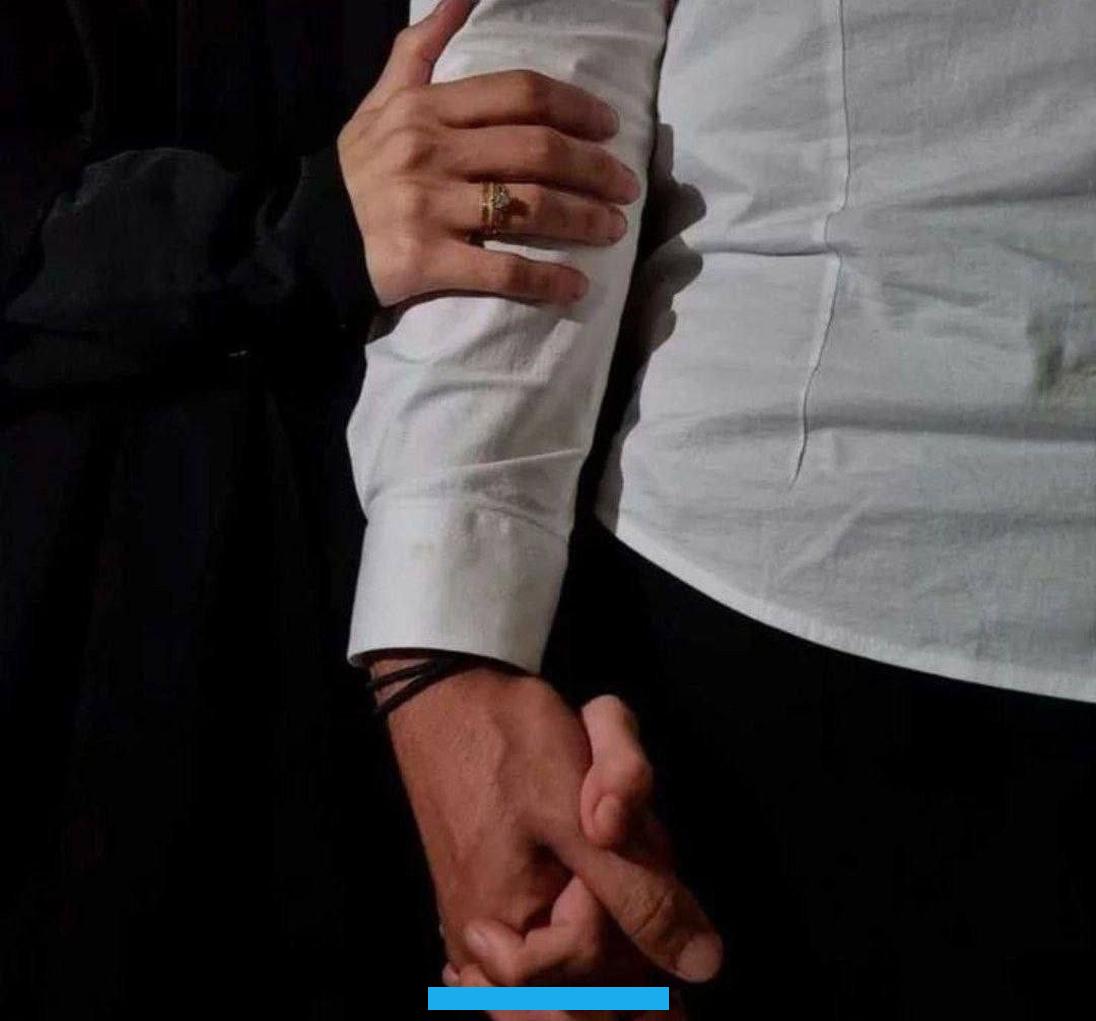 عنالنبيصلى الله عليه وسلم قال: «تُنكَحالمرأةلأربع: لمالها